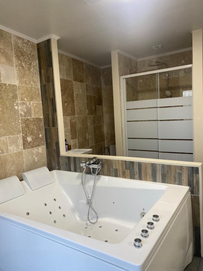 The Montréal suite Serris Extérieur photo